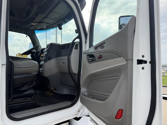 2021 Peterbilt 579-21