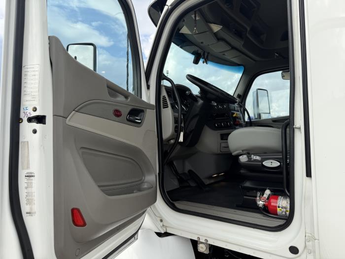 2021 Peterbilt 579-23
