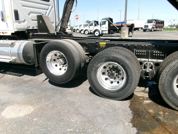 2026 International HX620-10