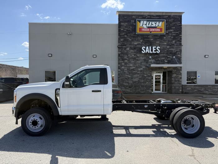 2026 Ford F-550-2