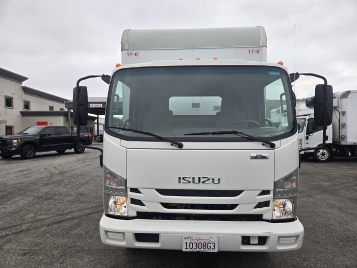 2022 Isuzu NPR-XD-6