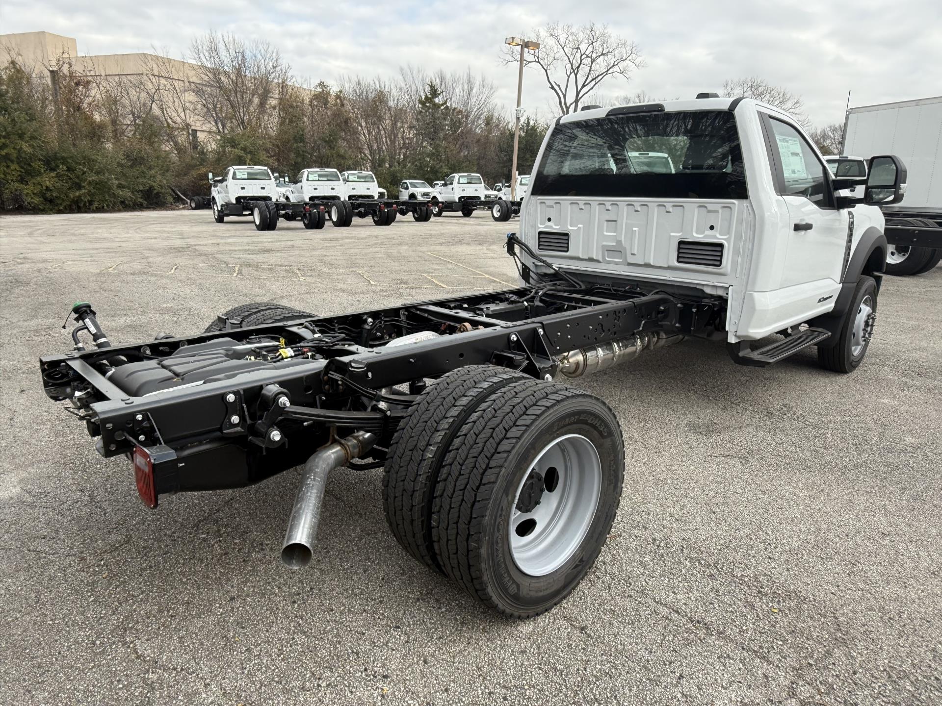 New 2026 Ford F-600 - photo 6