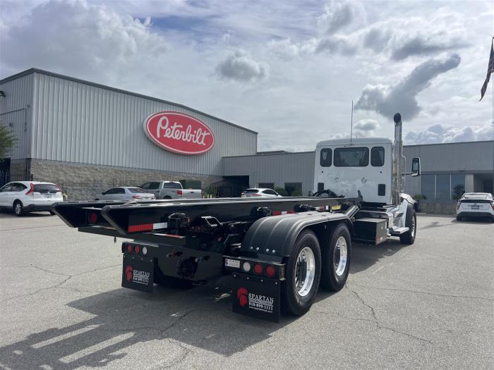 2027 Peterbilt 567-7
