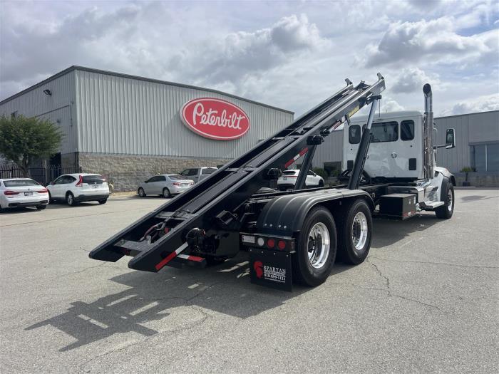 2027 Peterbilt 567-32