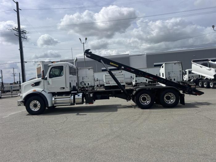 2027 Peterbilt 567-35