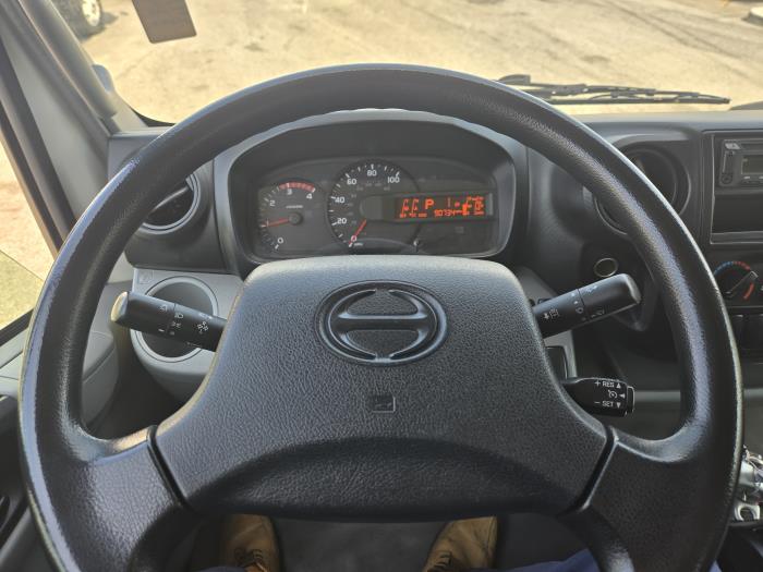 2020 Hino 155-8