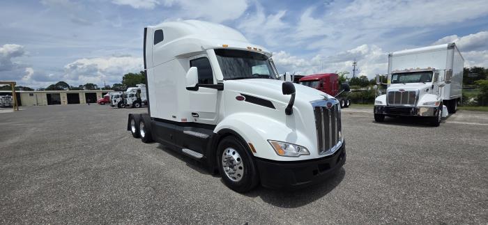 2022 Peterbilt 579-6