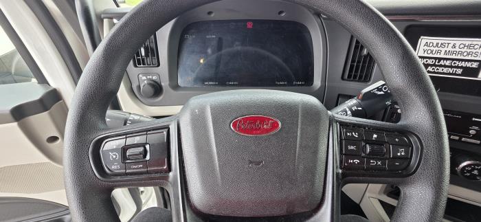 2022 Peterbilt 579-20