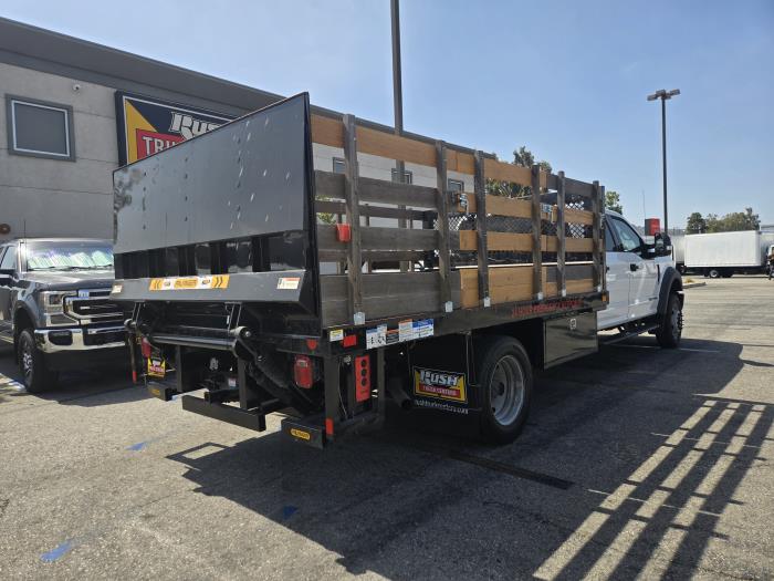 2020 Ford F-550-4