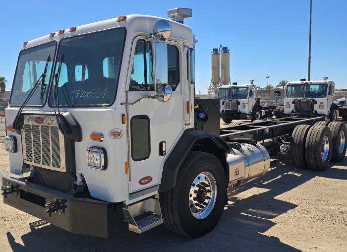2026 Peterbilt 520-0