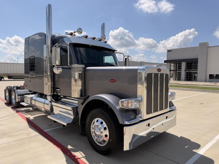 2027 Peterbilt 589-3