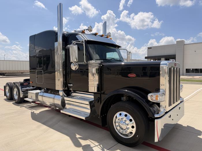 2027 Peterbilt 589-3