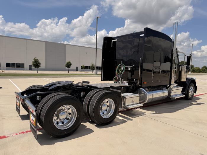 2027 Peterbilt 589-5