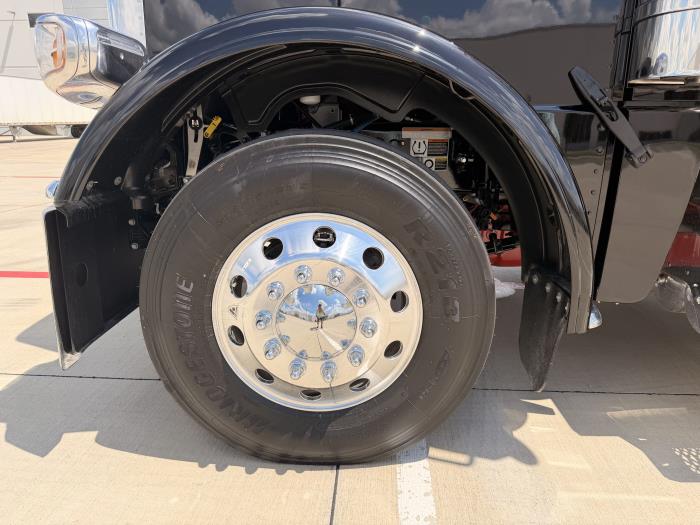 2027 Peterbilt 589-8