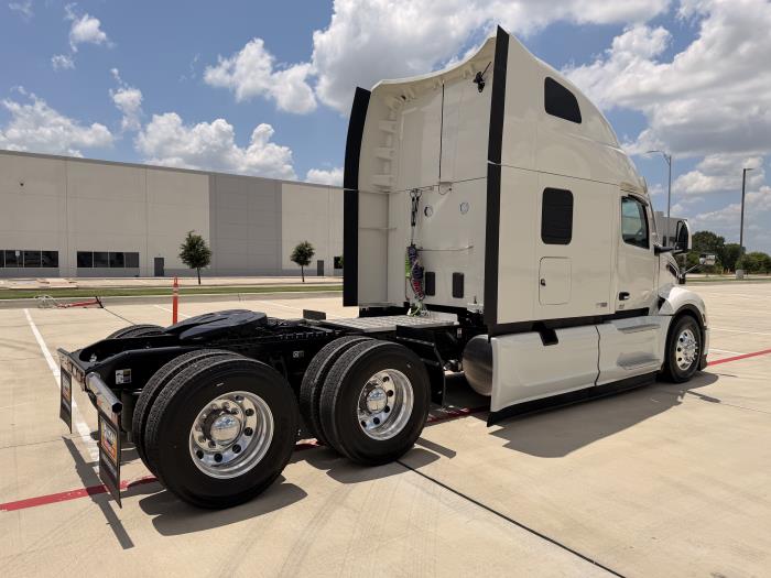 2027 Peterbilt 579-5