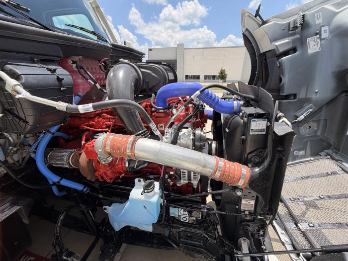 2027 Peterbilt 579-13
