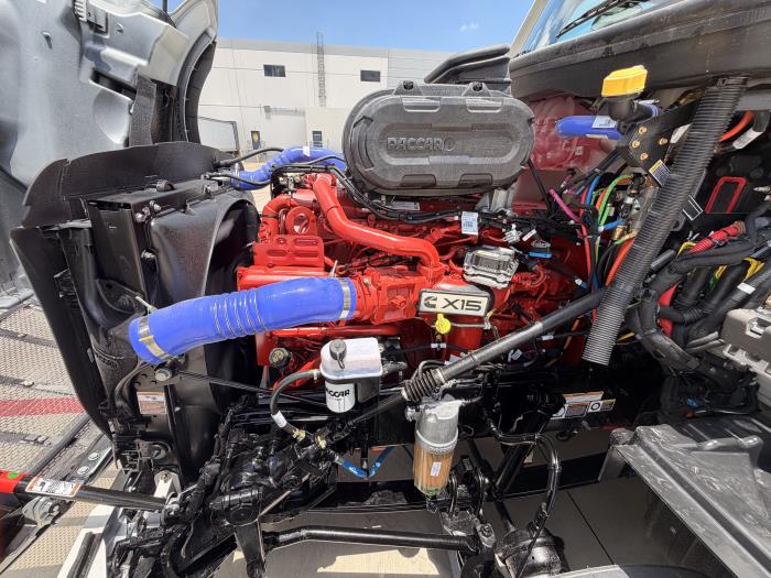 2027 Peterbilt 579-12