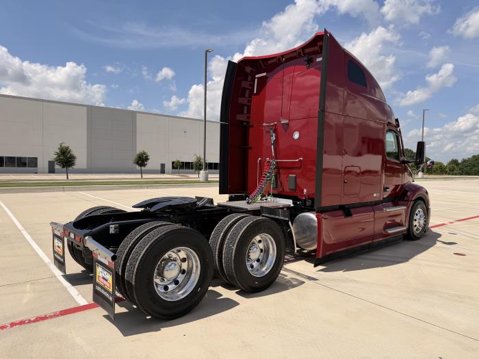 2027 Peterbilt 579-5