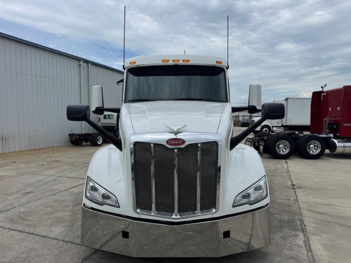 2022 Peterbilt 579-1