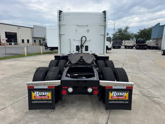 2022 Peterbilt 579-5