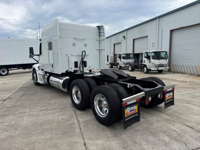 2022 Peterbilt 579-6