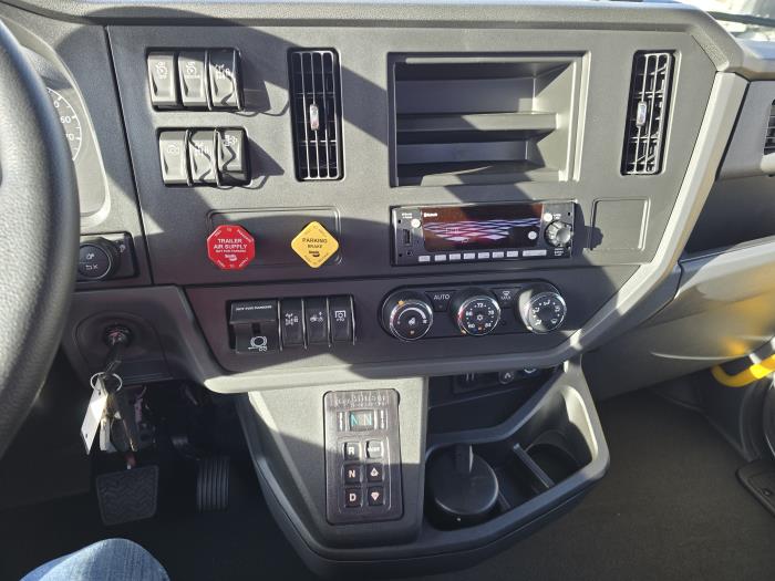 2027 Peterbilt 548-11