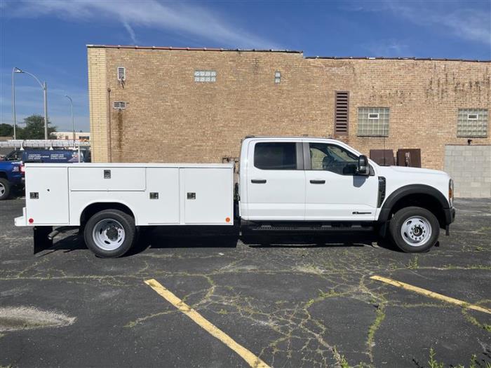 2026 Ford F-550-9