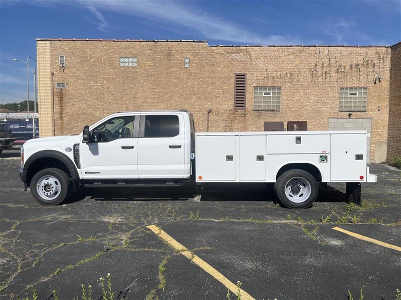New 2026 Ford F-550 - photo 2