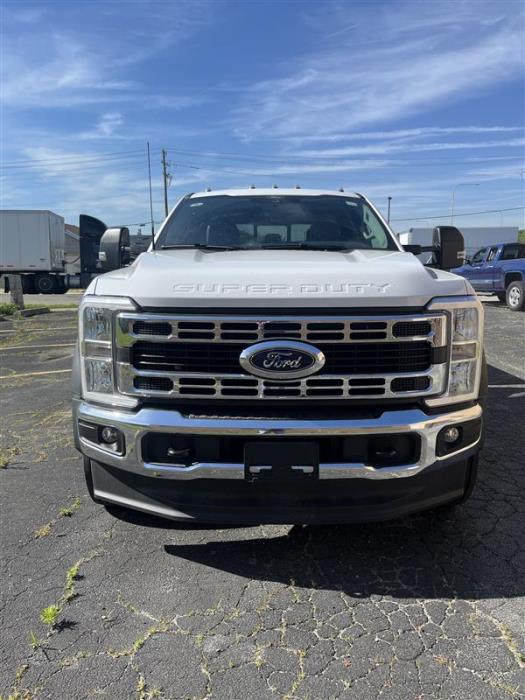2026 Ford F-550-2