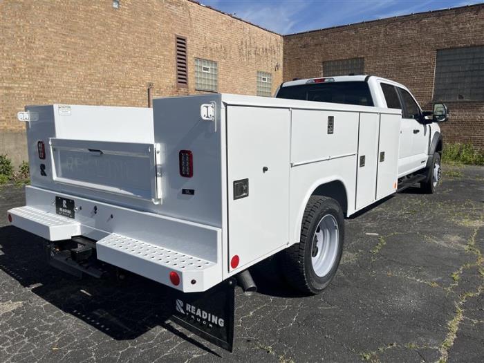 2026 Ford F-550-8