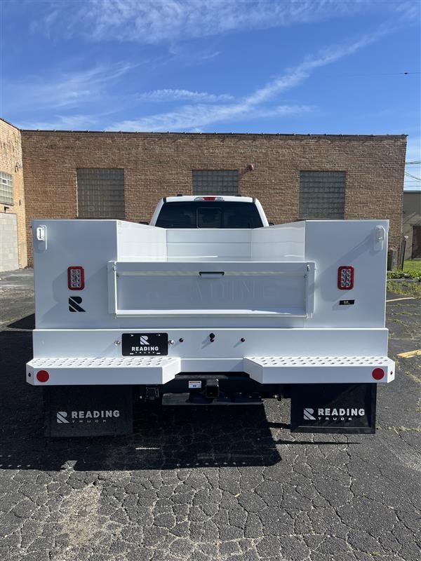New 2026 Ford F-550 - photo 7