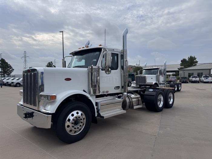 2027 Peterbilt 589-1