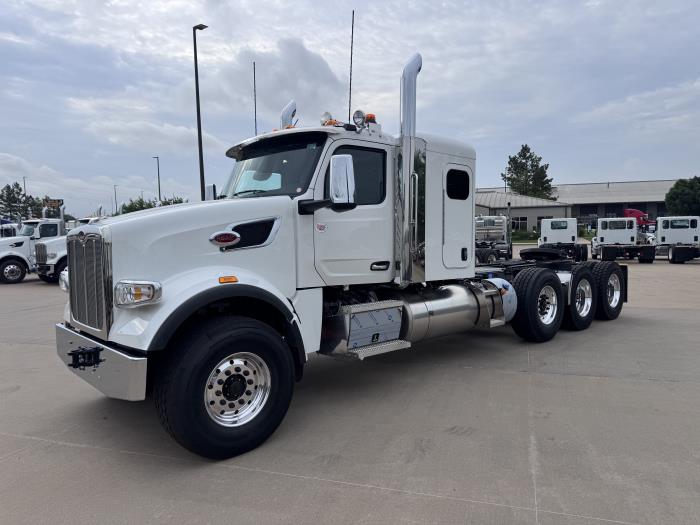 2027 Peterbilt 567-1