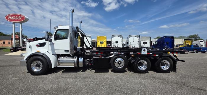 2027 Peterbilt 567-2