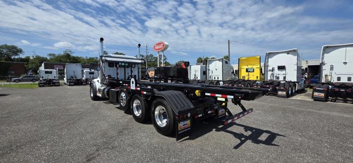 2027 Peterbilt 567-3