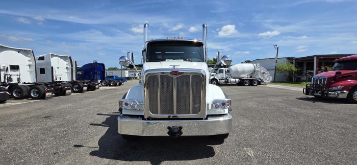2027 Peterbilt 567-8