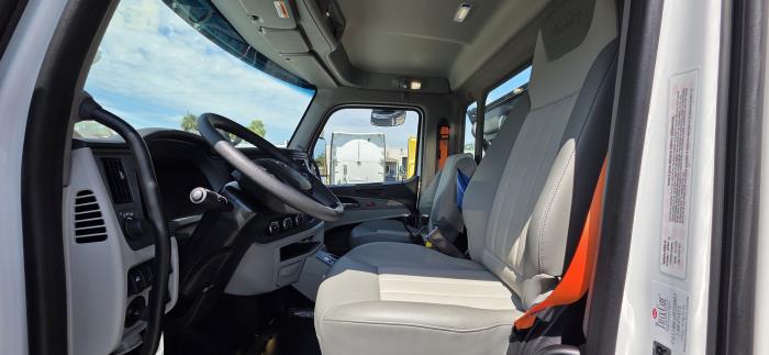 2027 Peterbilt 567-12