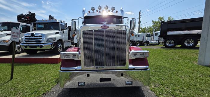 2027 Peterbilt 589-8