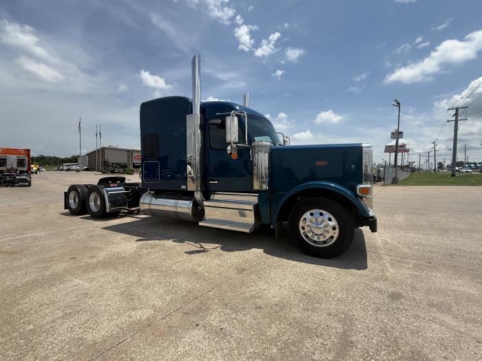 2027 Peterbilt 589-13