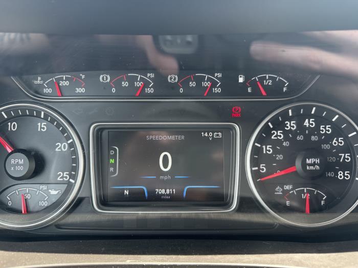 2019 International LT625-19