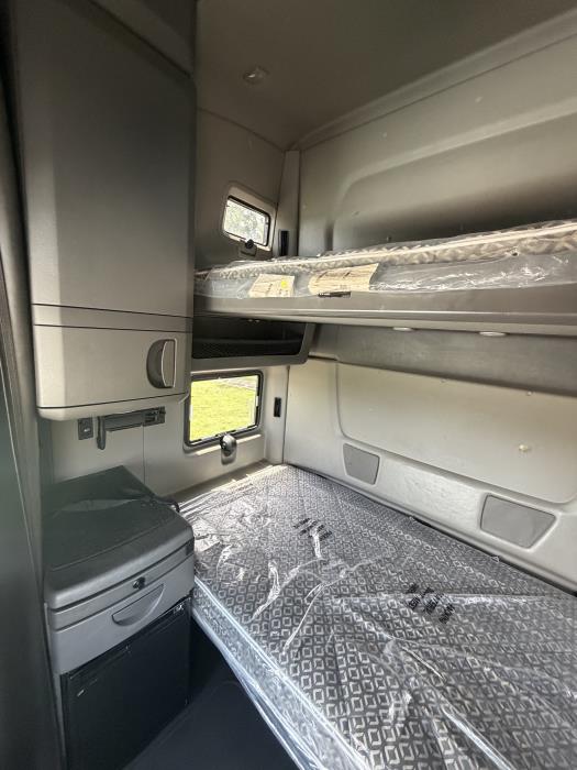 2019 International LT625-25