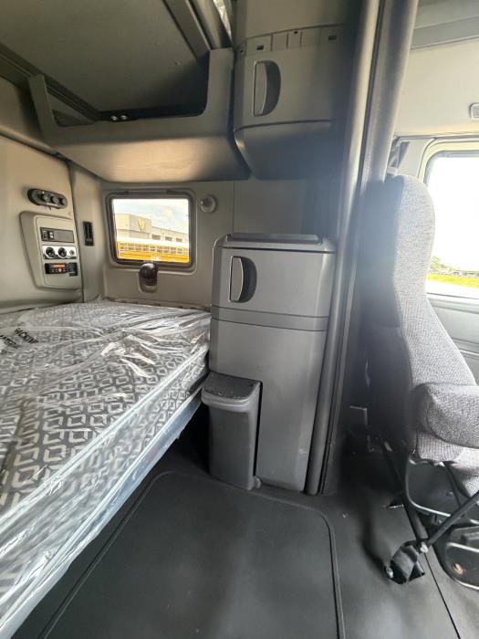 2019 International LT625-29