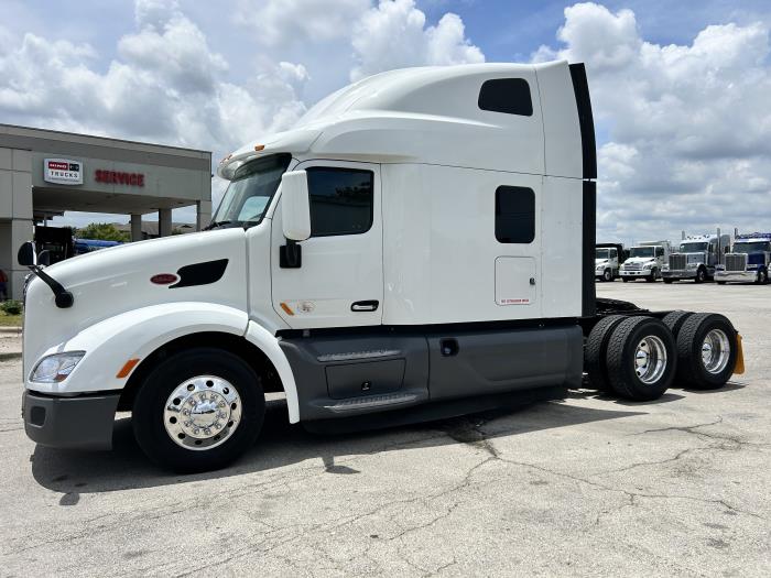 2021 Peterbilt 579-2