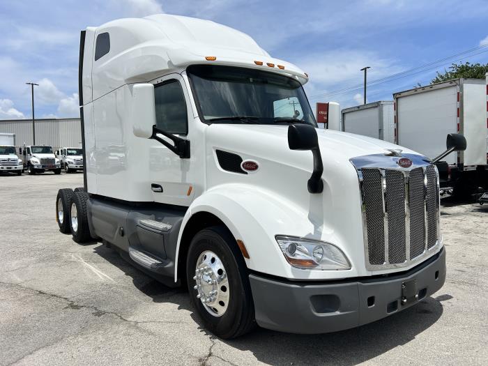 2021 Peterbilt 579-6