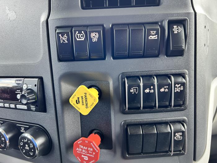 2021 Peterbilt 579-31