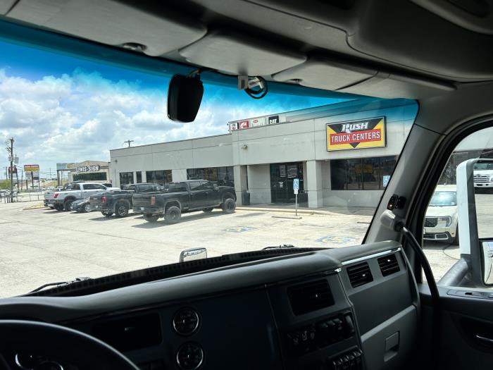 2021 Peterbilt 579-32