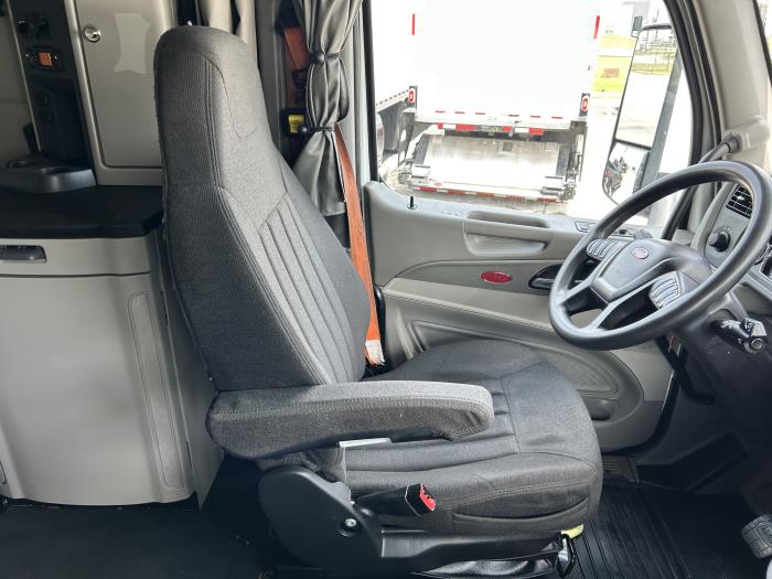 2021 Peterbilt 579-41