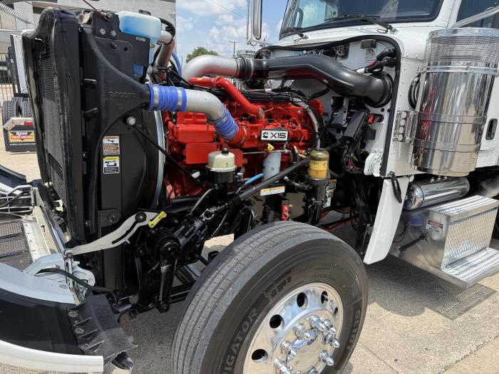2022 Peterbilt 389-41