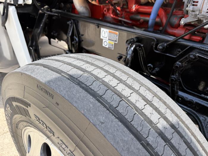 2022 Peterbilt 389-43