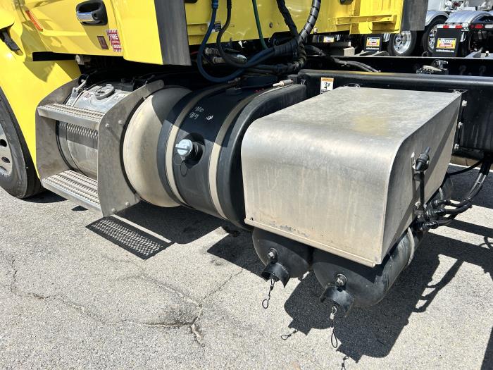 2021 Peterbilt 579-11